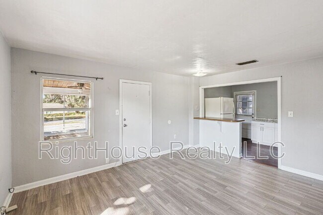 Foto del edificio - 420 Euclid Ave