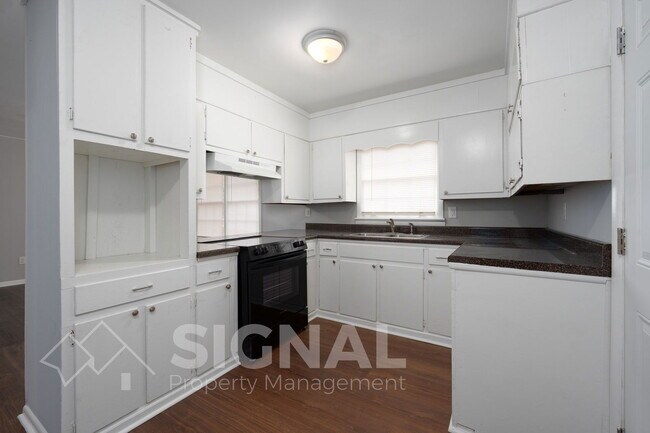 Foto del edificio - 416 Lance Ln