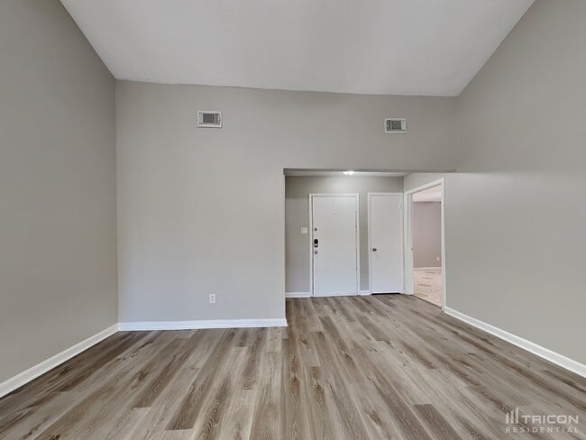 Building Photo - 7434 Tetela Dr