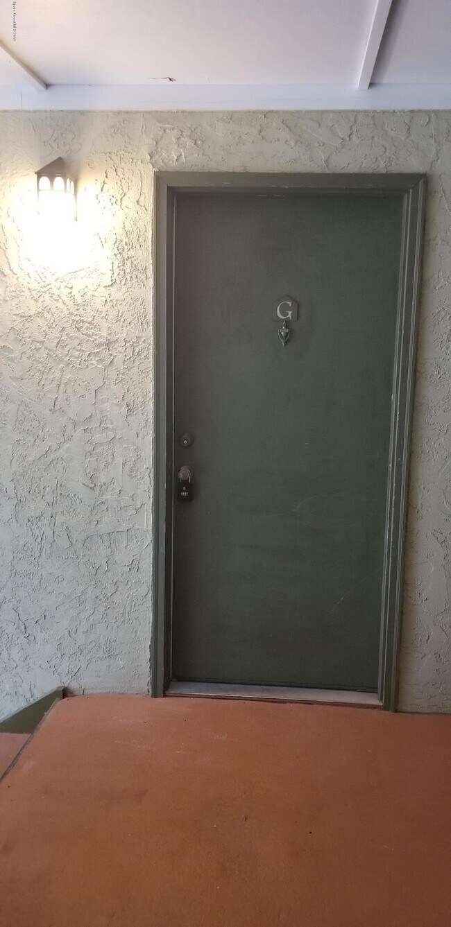 Foto del edificio - 3590 Sable Palm Ln