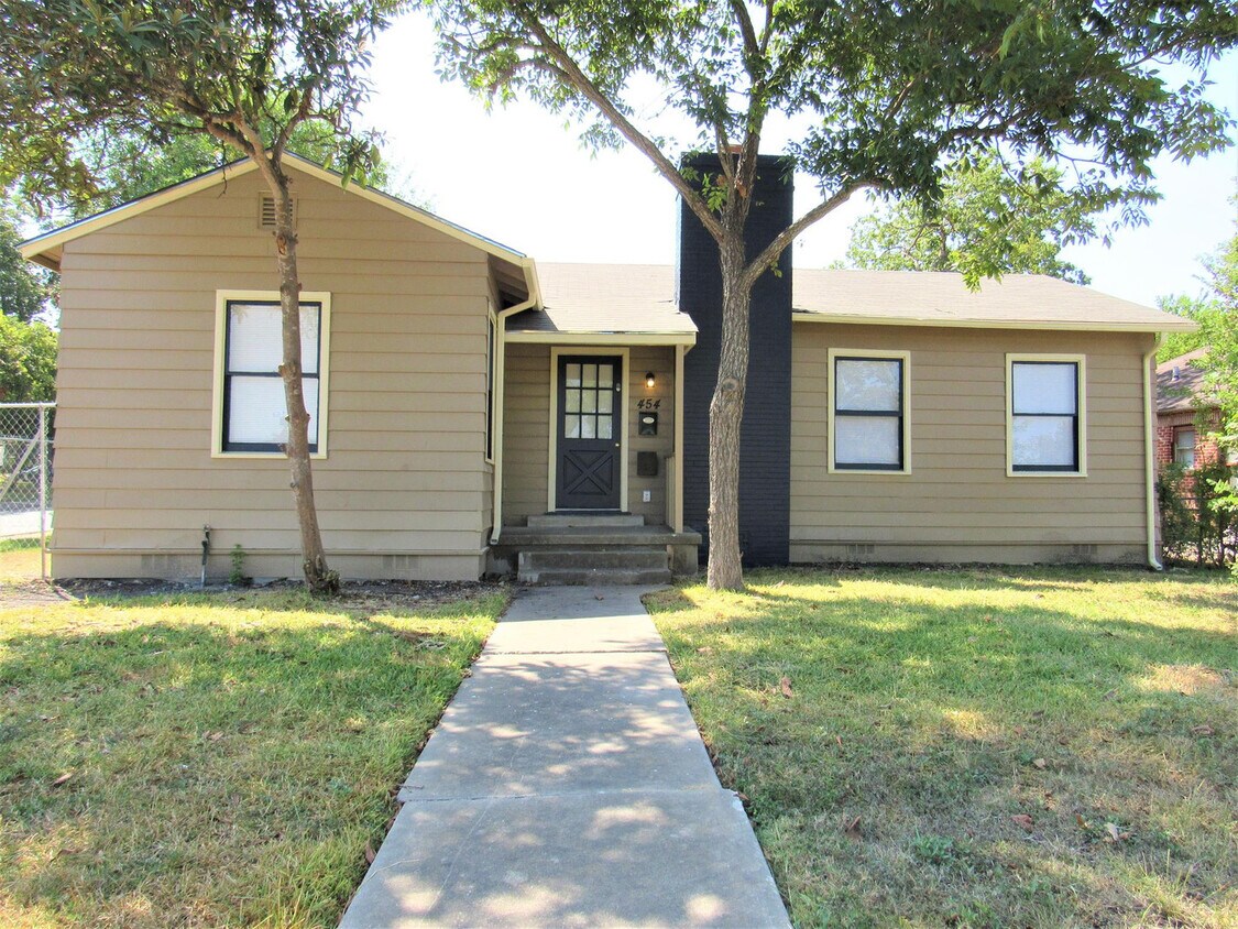 HIGHLAND PARK 3-BEDROOM - HIGHLAND PARK 3-BEDROOM