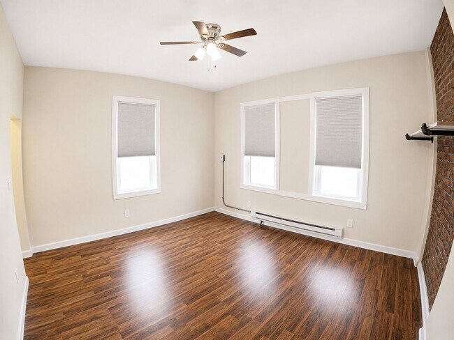 Foto del edificio - 2516 E Lehigh Ave