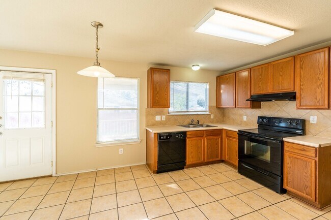 Foto del edificio - 4919 Celtic Cor