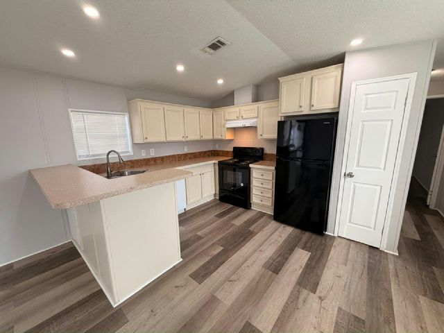 Building Photo - 1234 Reynolds Rd