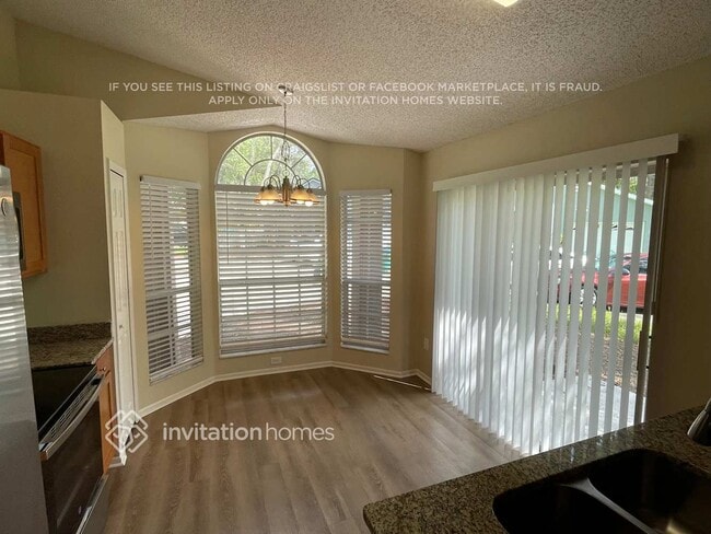Building Photo - 472 Winding Oak Ln