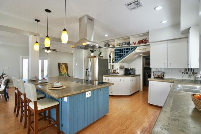 Building Photo - 311 Harmon Hills Cove