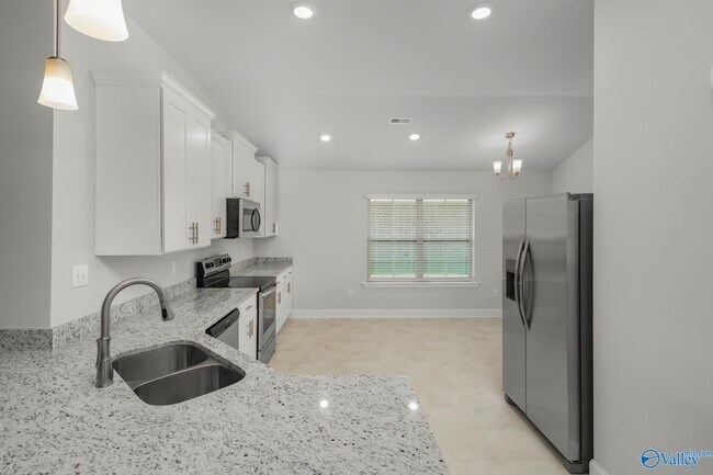 Building Photo - 225 Alonzo Toney Dr