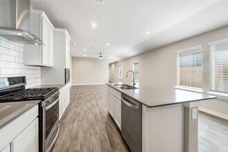 Building Photo - 12722 Basinghall Ln