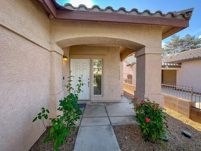 Foto del edificio - Charming Single-Story Home in a Prime Loca...