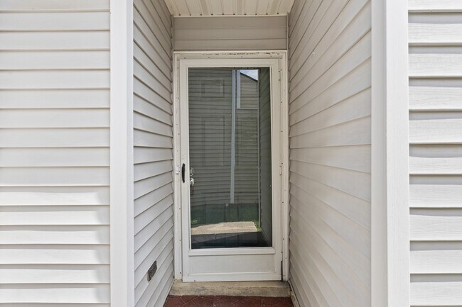 Building Photo - 416 Chelsea Woods Dr