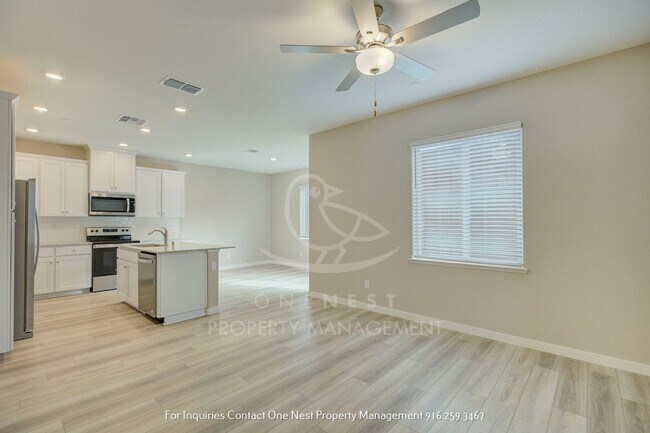 Foto del edificio - 3 bedroom, 2.5 bathroom, 2 car garage - Twelve Bridges - Lincoln