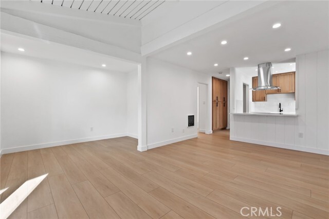 Building Photo - 1030 W MacArthur Blvd