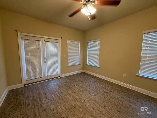 Building Photo - 6824 Spaniel Dr