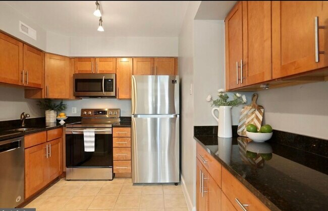 Foto del edificio - 3609 38th St NW