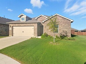 Building Photo - 8400 High Hl Dr