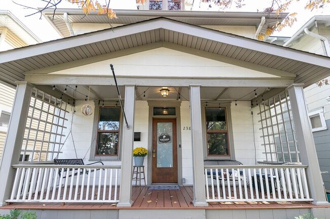 Foto del edificio - 2384 Glenmawr Ave