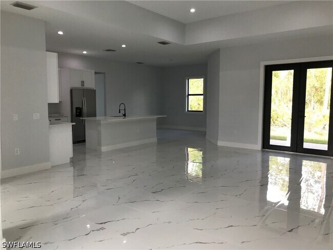 Foto del edificio - 2863 52nd Ave NE
