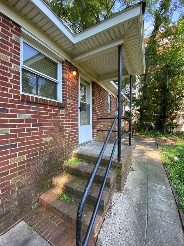 Building Photo - 1211 Reece Rd