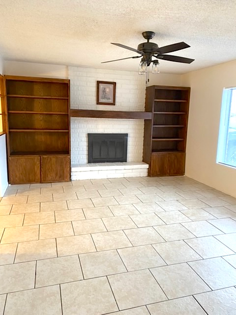 Building Photo - 5029 Camino Del Norte