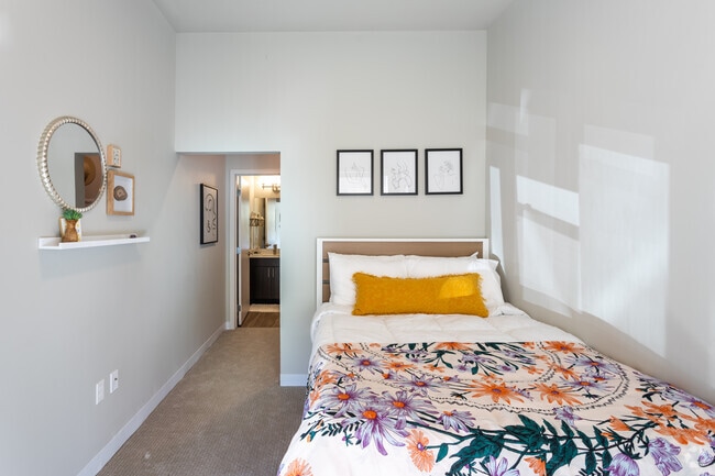 Interior Photo - Proxi Lawrence