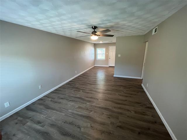 Building Photo - 705 Ivywood Dr
