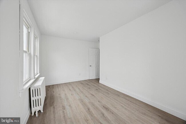 Foto del edificio - 25 N Pennock Ave