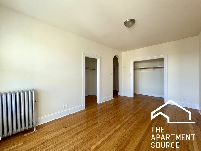 Foto del edificio - 2714 N Sawyer Ave