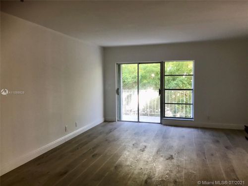Building Photo - 1220 71st St