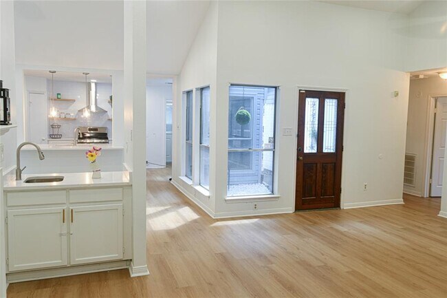 Foto del edificio - 18322 Autumn Trails Ln