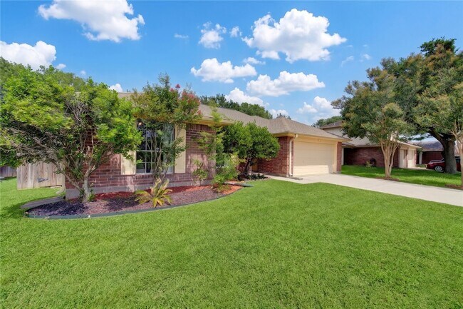 Foto del edificio - 7302 Greenwood Point Dr