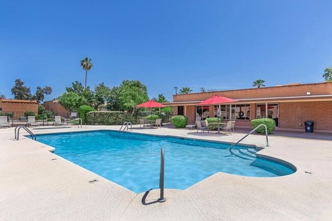 Interior Photo - Camino De La Sierra