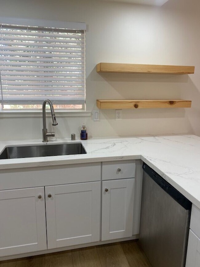 Foto del edificio - 2BR/2BA Duplex for rent!!!