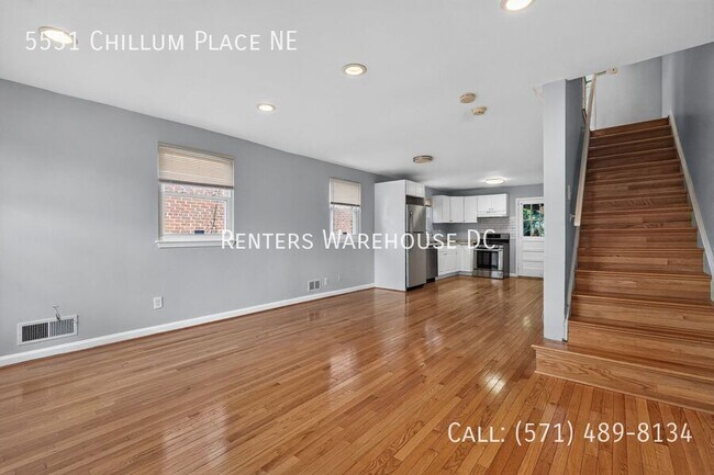 Building Photo - 5551 Chillum Pl NE