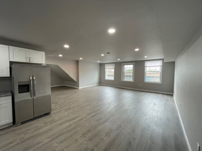 Foto del edificio - 4359 Frankford Ave