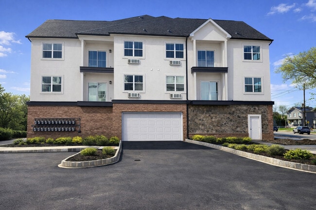 Building Photo - Raritan Riverside