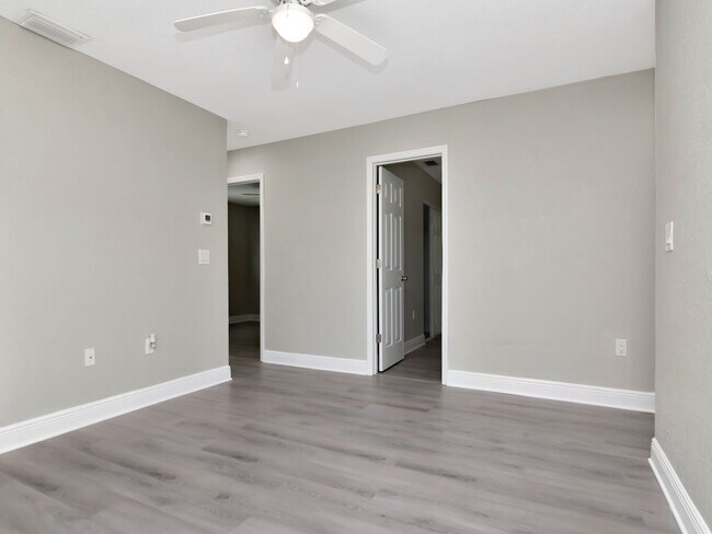 Foto del edificio - Stunning Fully Renovated 3BR/2BA Unit | Move-In Ready