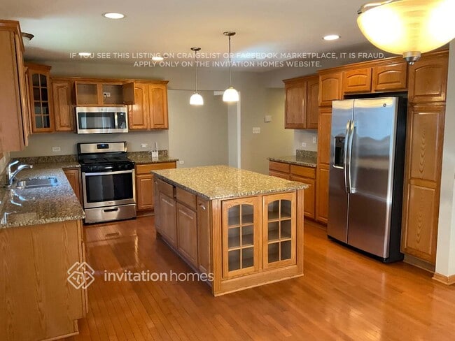 Building Photo - 1021 Amlin Terrace