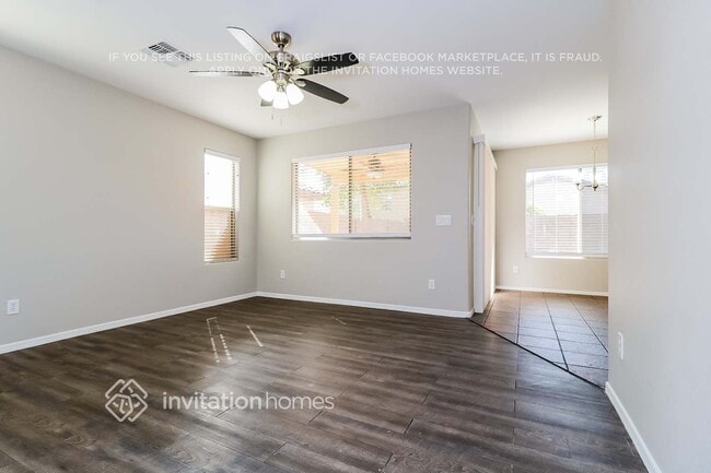 Foto del edificio - 12883 W Windsor Ave