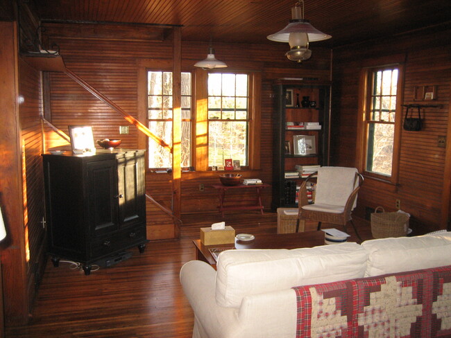 Building Photo - 107 Probst Rd