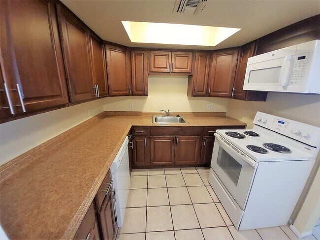 Foto del edificio - AFFORDABLE UNIT IN TEMPE!