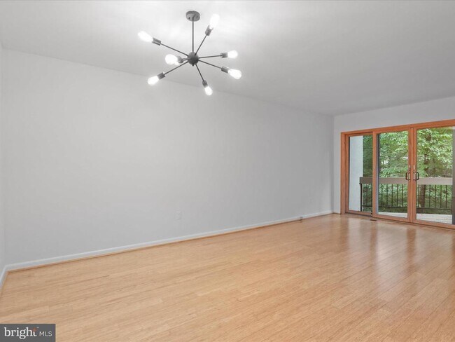 Building Photo - 11645 Newbridge Ct