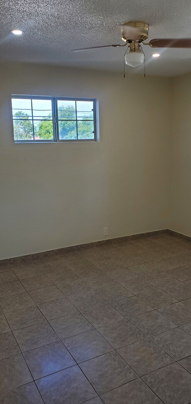 Foto del edificio - 11749 4th Ave