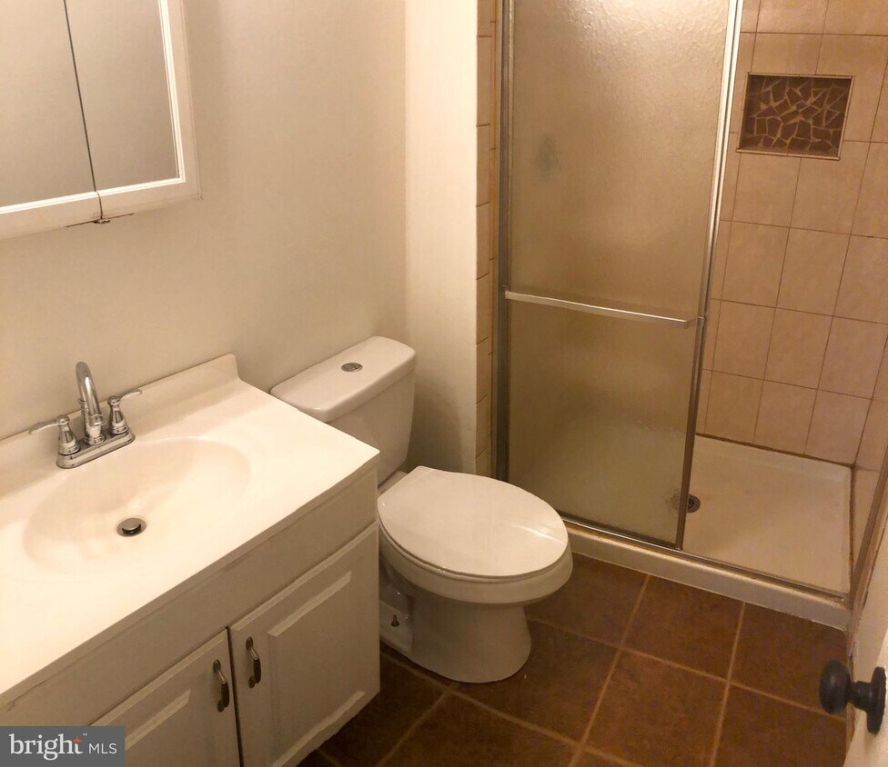 14 Bellaire Dr, Langhorne, PA 19047 Townhome Rentals in Langhorne PA