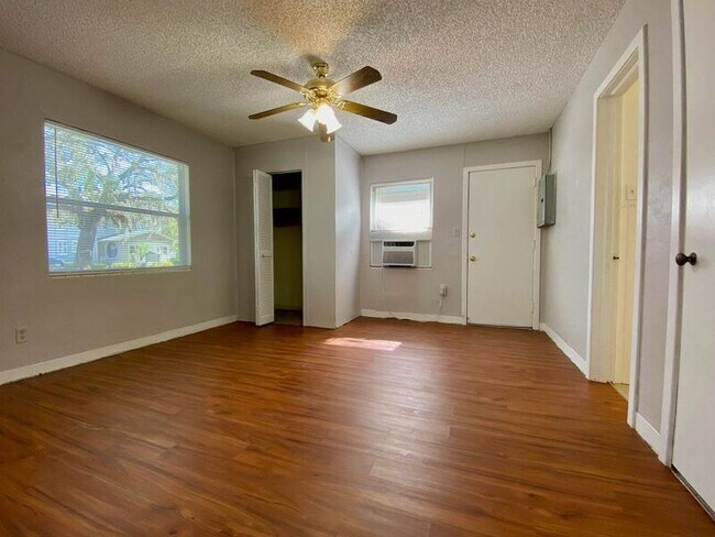 Foto del edificio - 715 S Missouri Ave