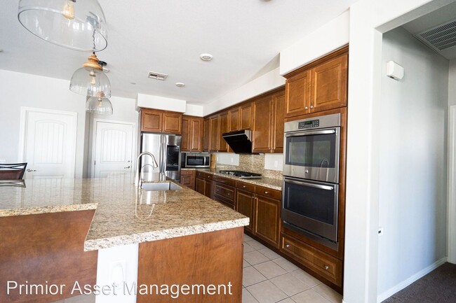 Foto del edificio - 5 br, 3 bath House - 6923 Lagoon Ct