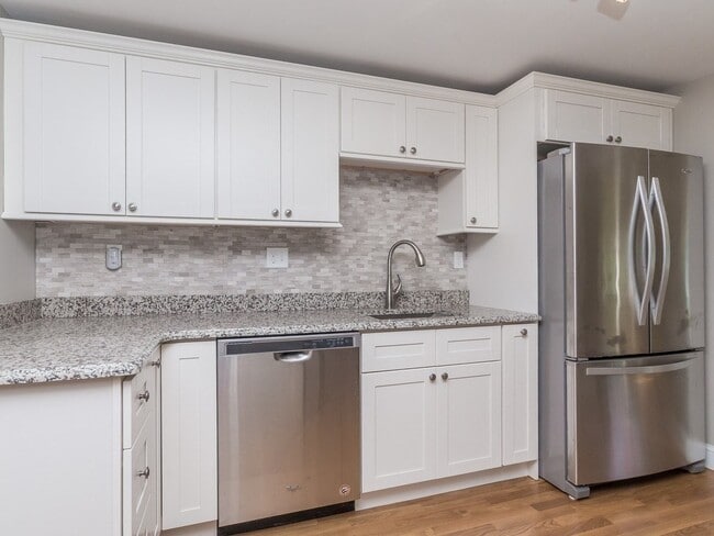 Building Photo - 36 Bonad Rd