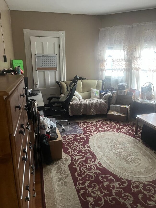 Building Photo - 175 Ashmont St