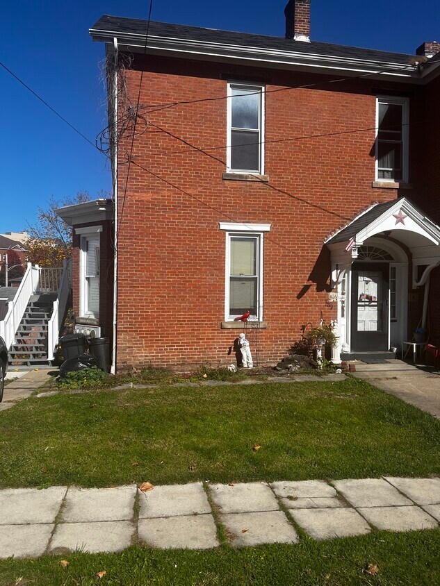 Primary Photo - 435 Westminster Ave