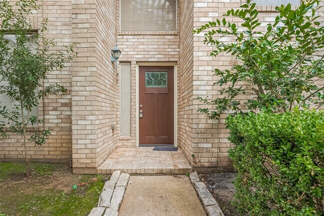 Building Photo - 15603 Mustang Island Dr