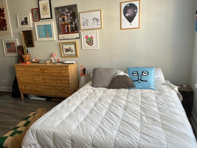 Foto del edificio - 3116 N Milwaukee Ave